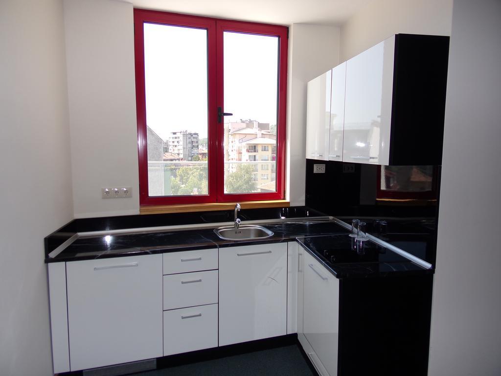 דופניצה Universal Hotel מראה חיצוני תמונה