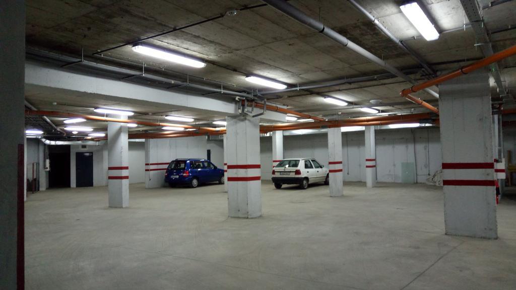 דופניצה Universal Hotel מראה חיצוני תמונה